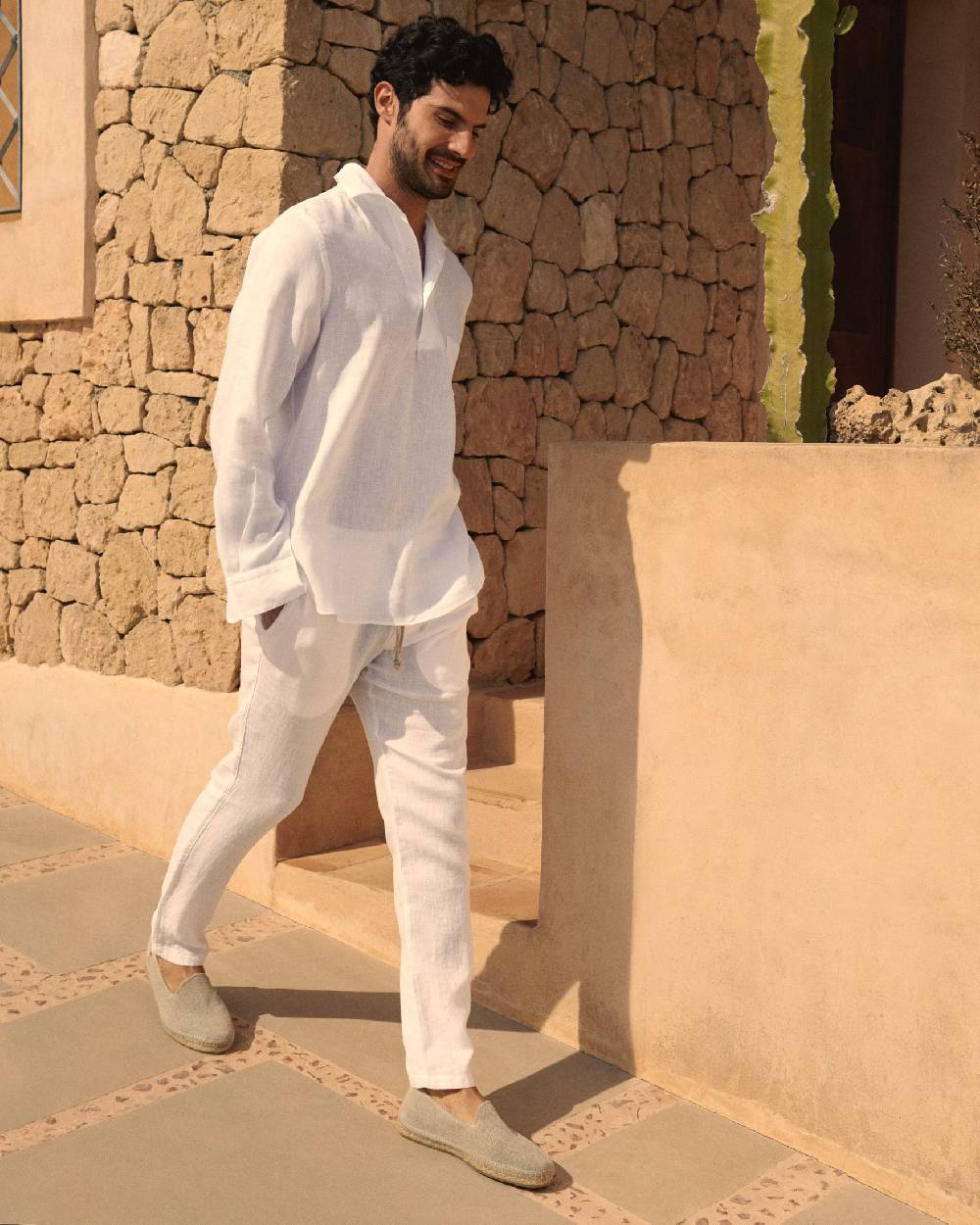 Manebí Linen Nassau Polo Shirt - Embroidered Palm Off White