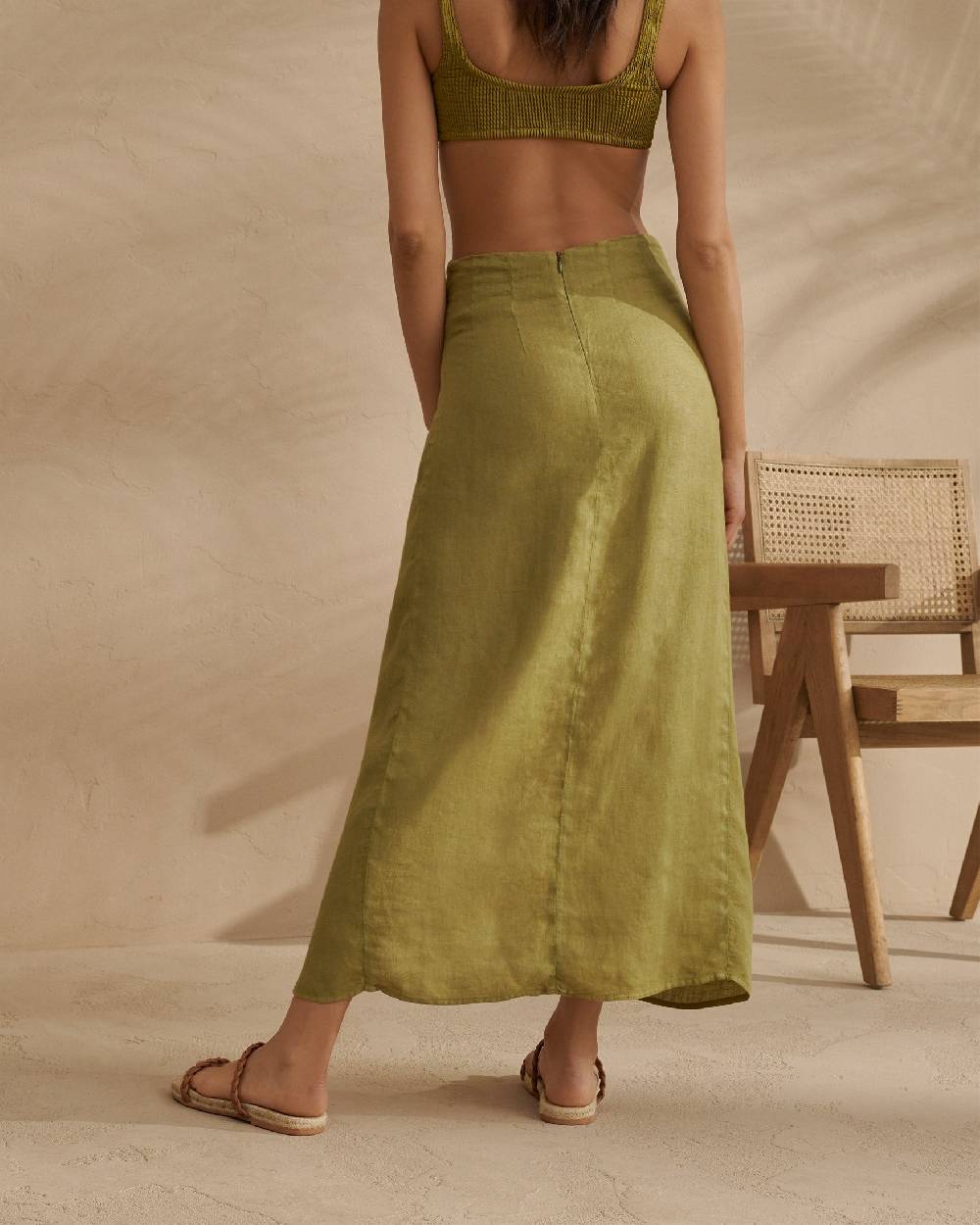 Manebí Linen Trancoso Skirt - With Lateral Slit Kaki Green