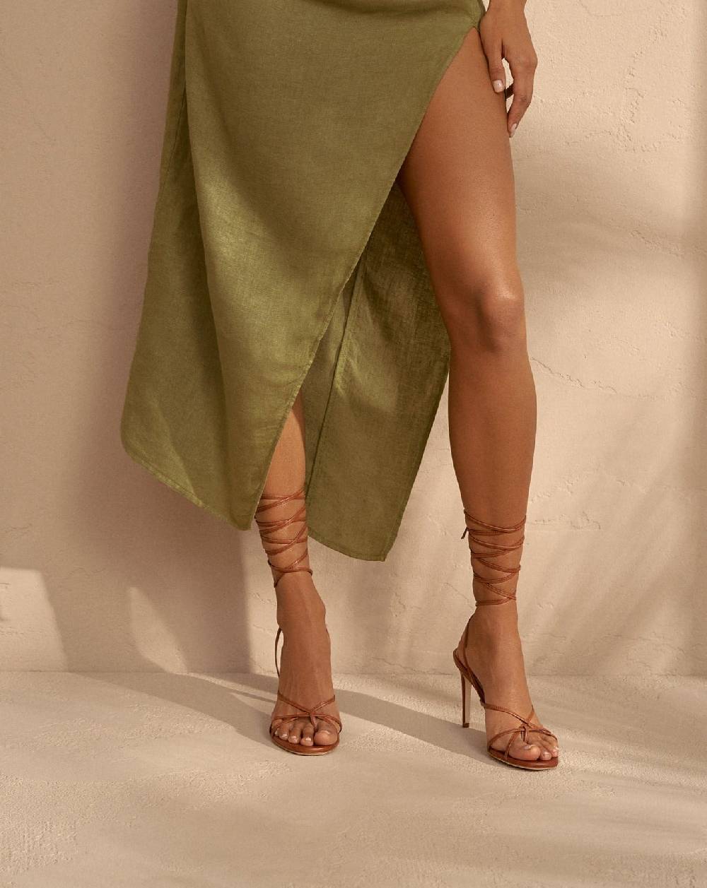 Manebí Alex Leather Heels - Thongs Brown