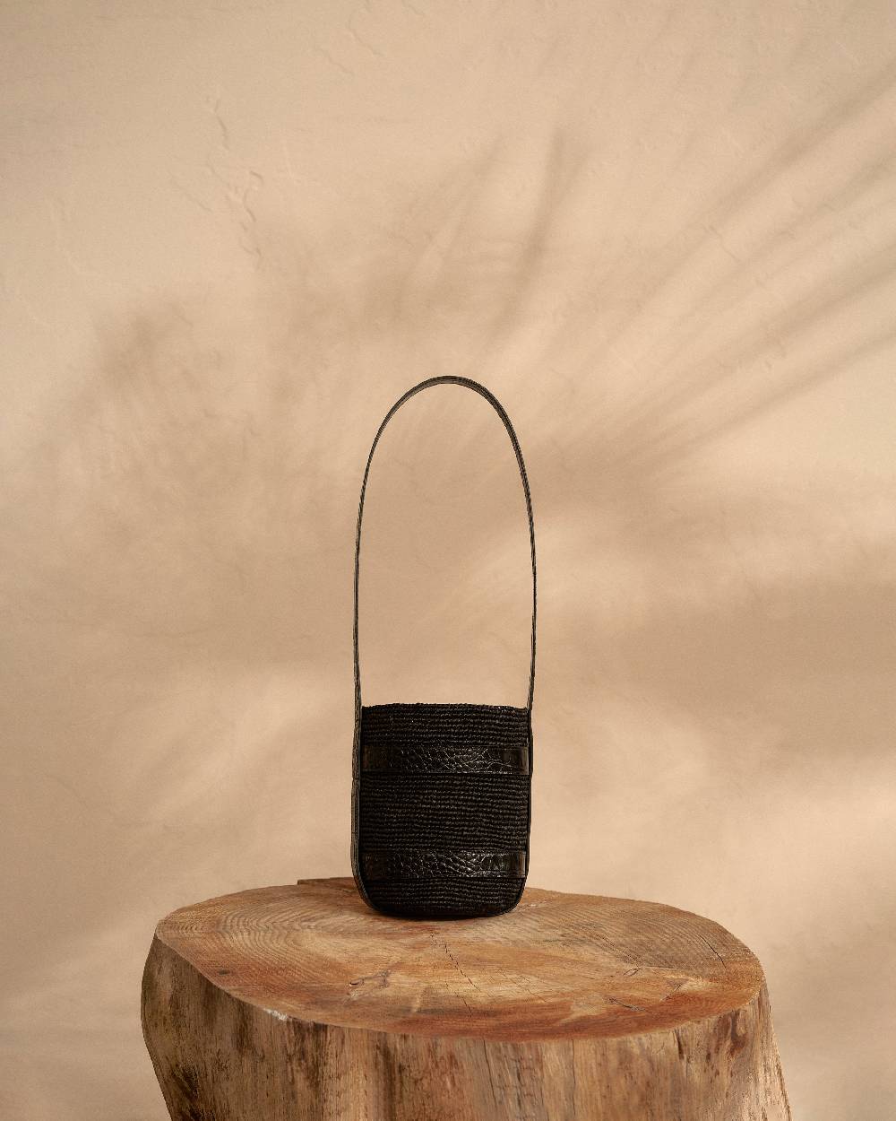 Manebí Bucket Raffia With Leather - Black And Black