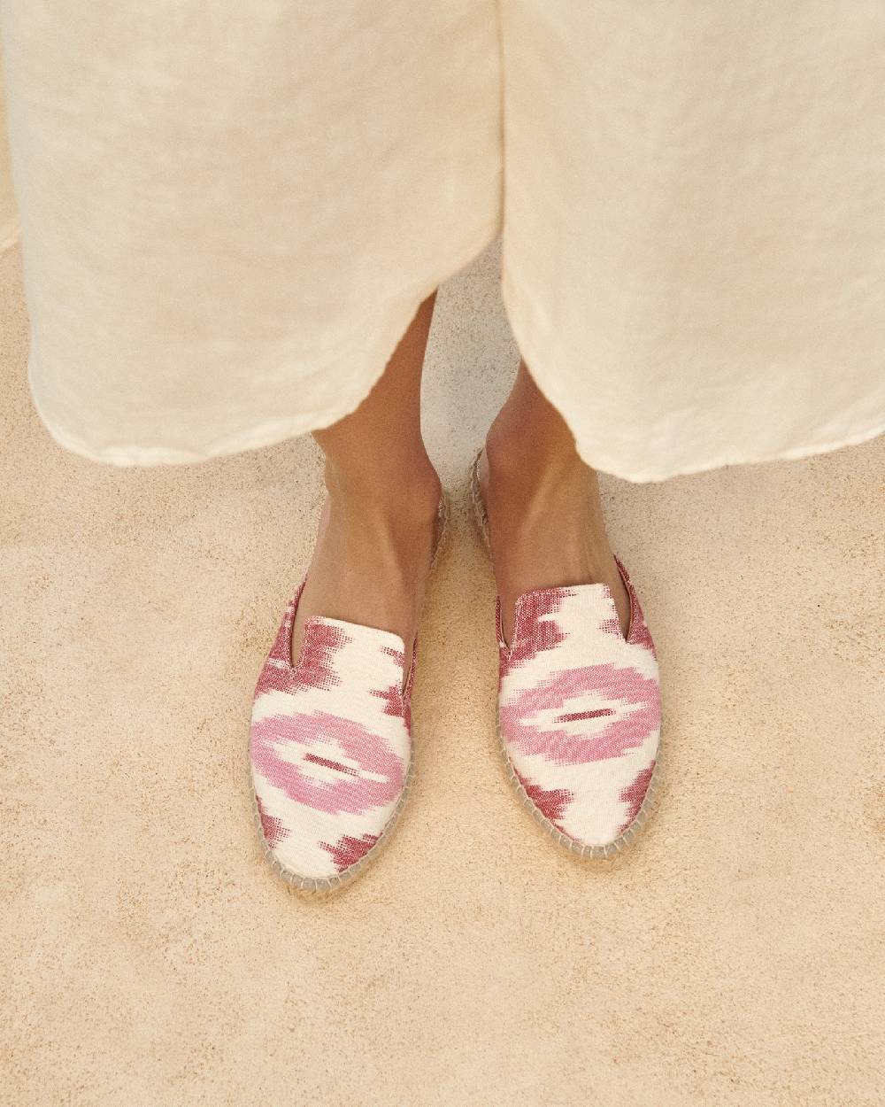 Manebí Dyed Cotton Mules - Tulum Pink And White Ikat