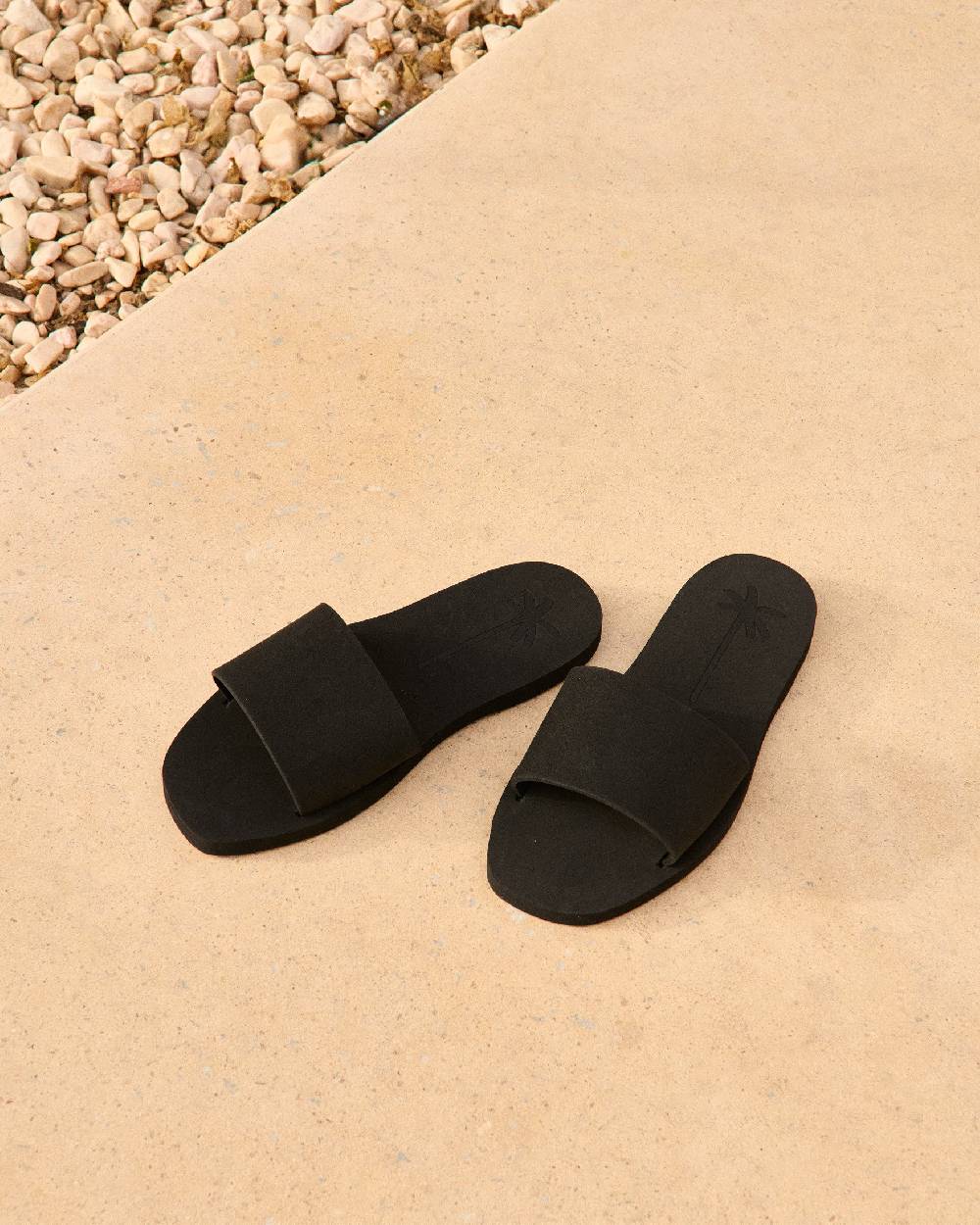Manebí Eva Swim Sandals - Honolulu Black
