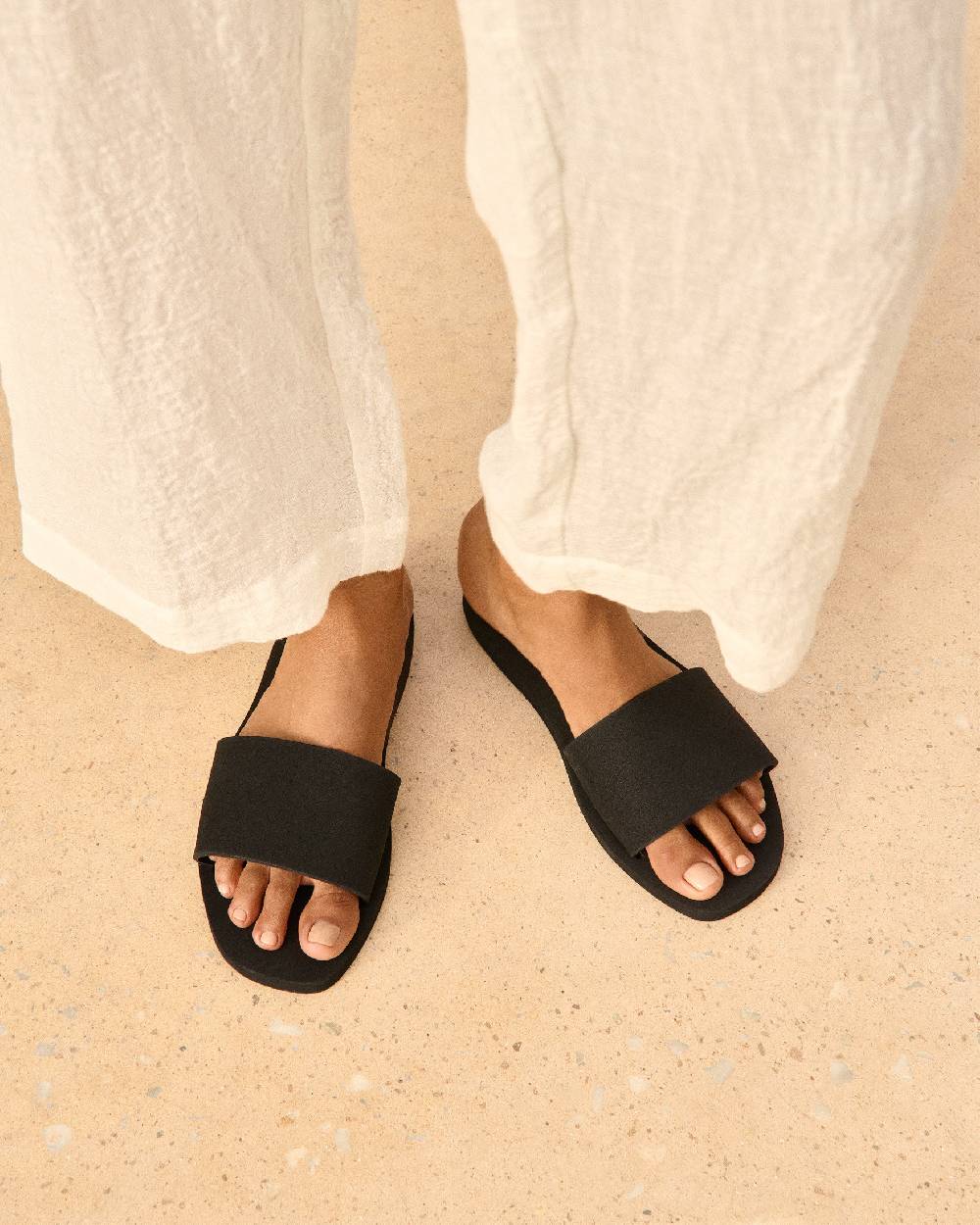 Manebí Eva Swim Sandals - Honolulu Black