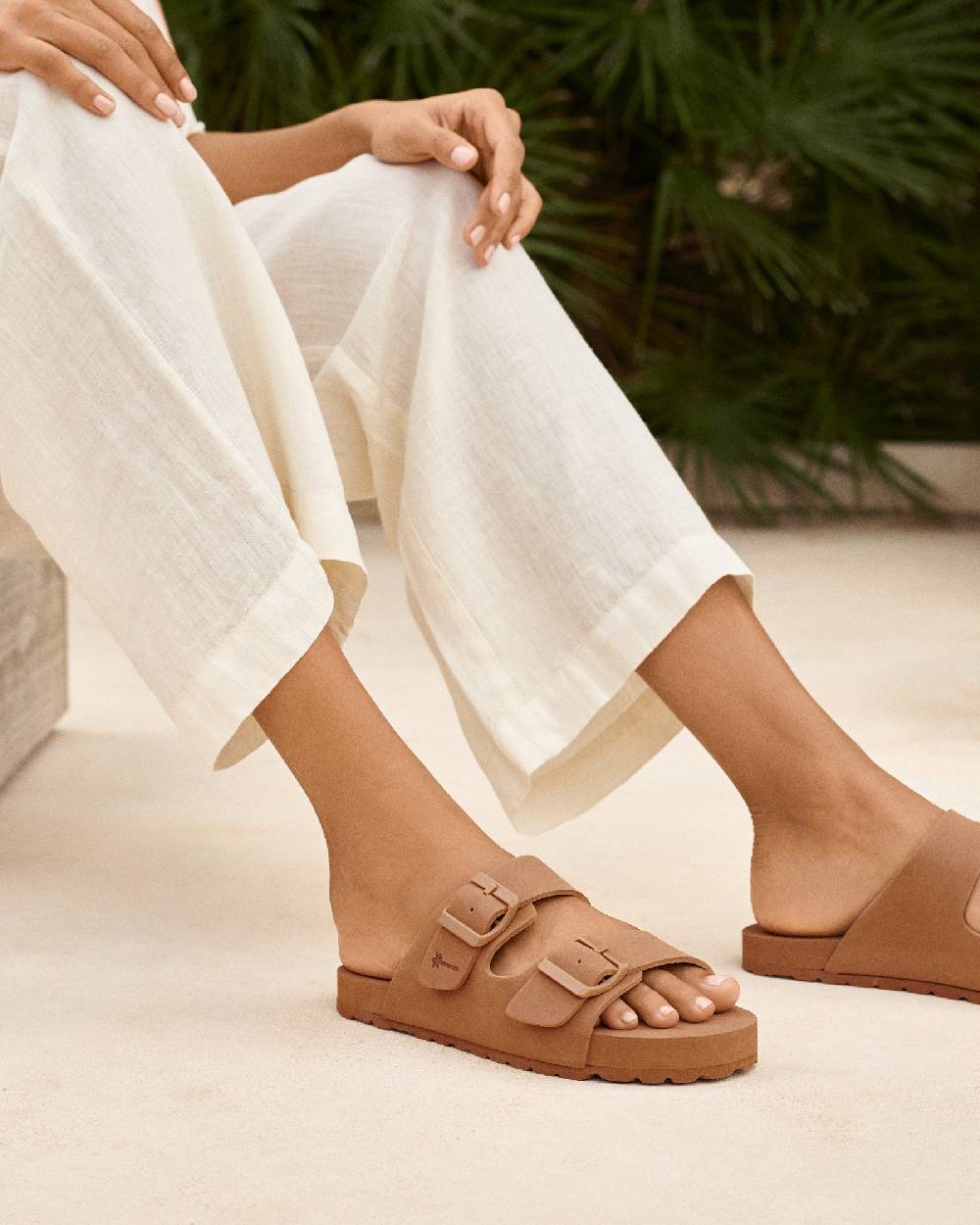 Manebí Eva Swim Sandals - Honolulu Cuero