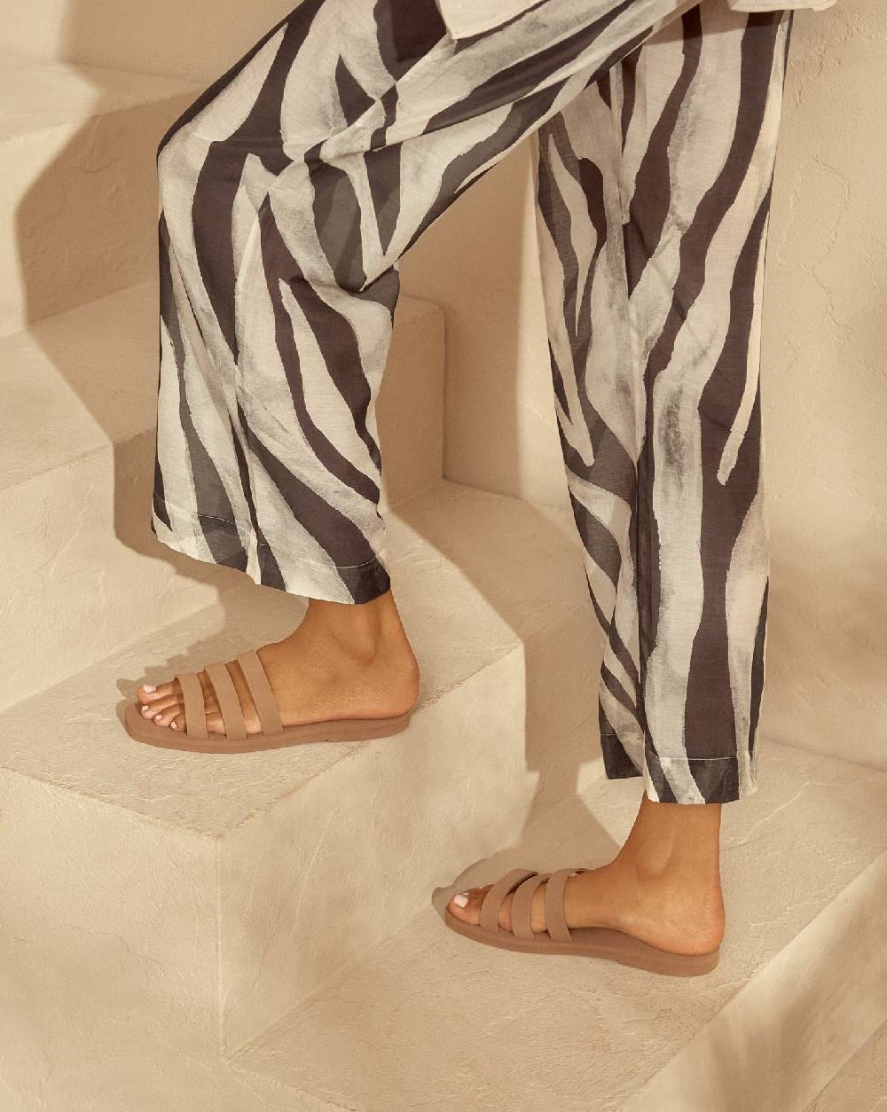 Manebí Eva Swim Sandals - Honolulu Cuero