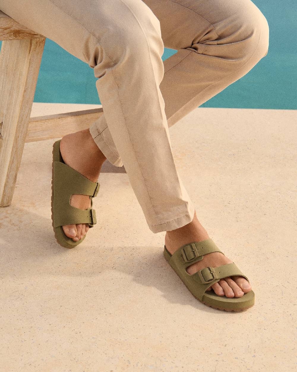 Manebí Eva Swim Sandals - Honolulu Kaki Green