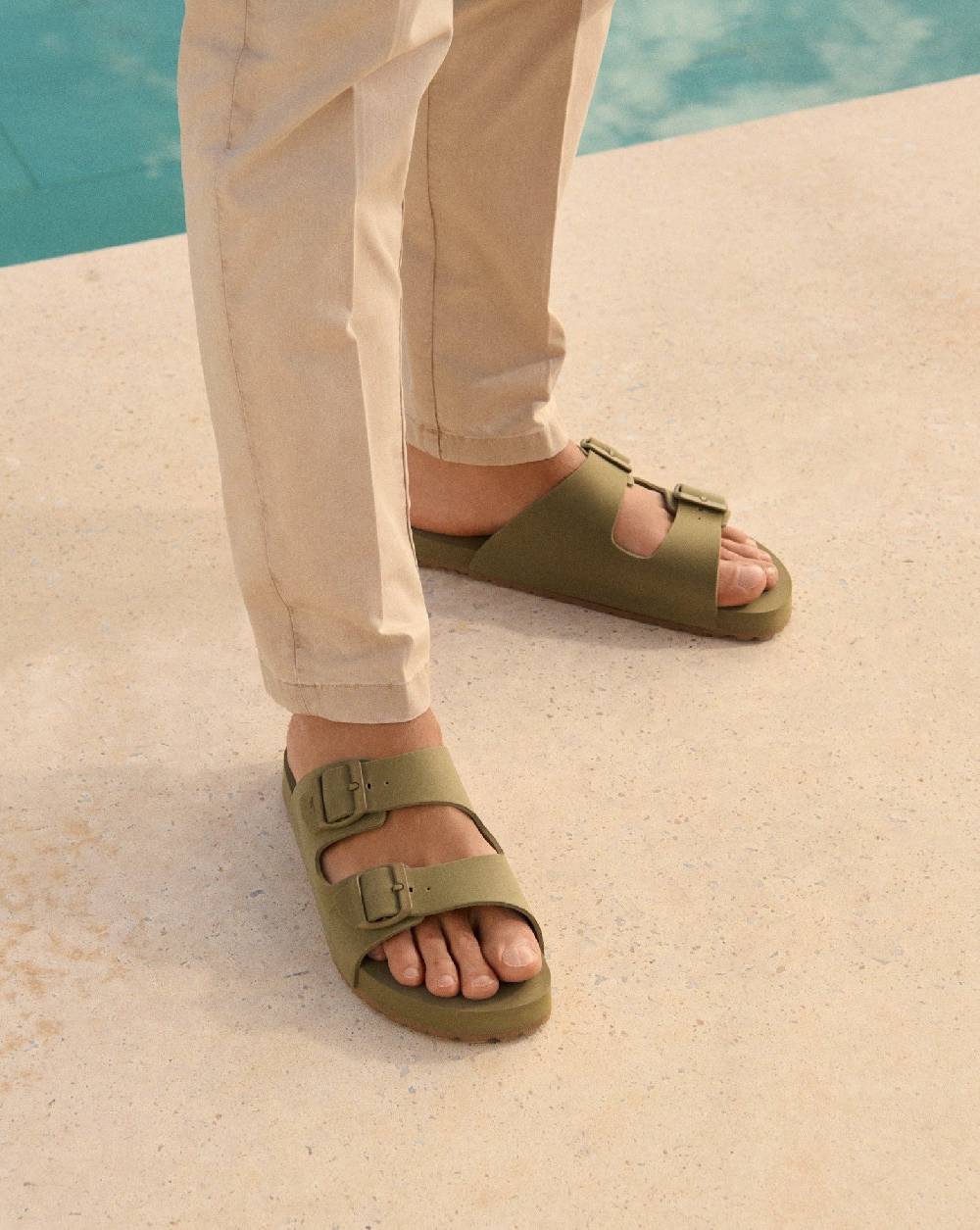 Manebí Eva Swim Sandals - Honolulu Kaki Green