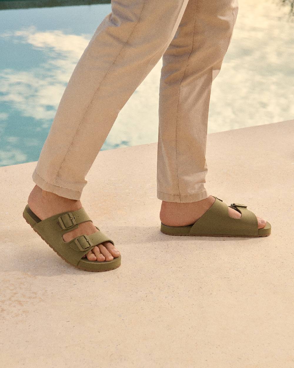 Manebí Eva Swim Sandals - Honolulu Kaki Green