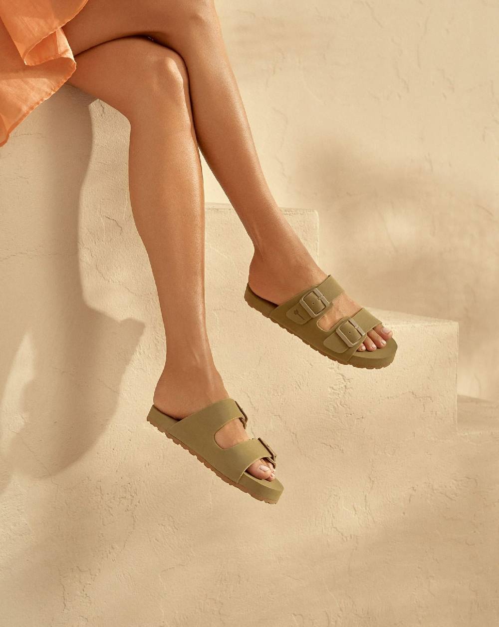 Manebí Eva Swim Sandals - Honolulu Kaki Green