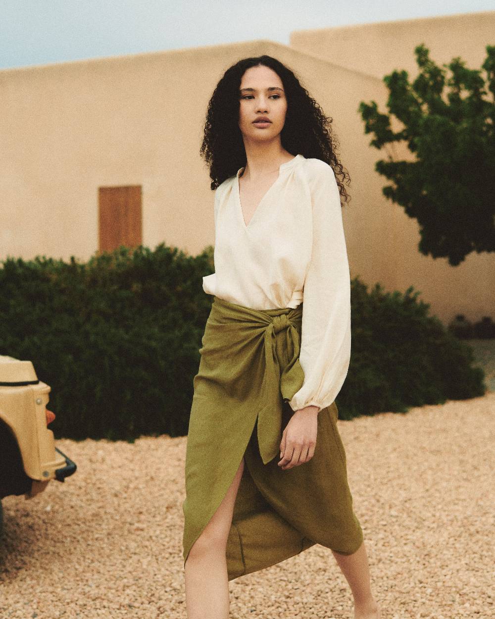 Manebí Linen Milos Shirt - Puffed Sleeves Eggnog