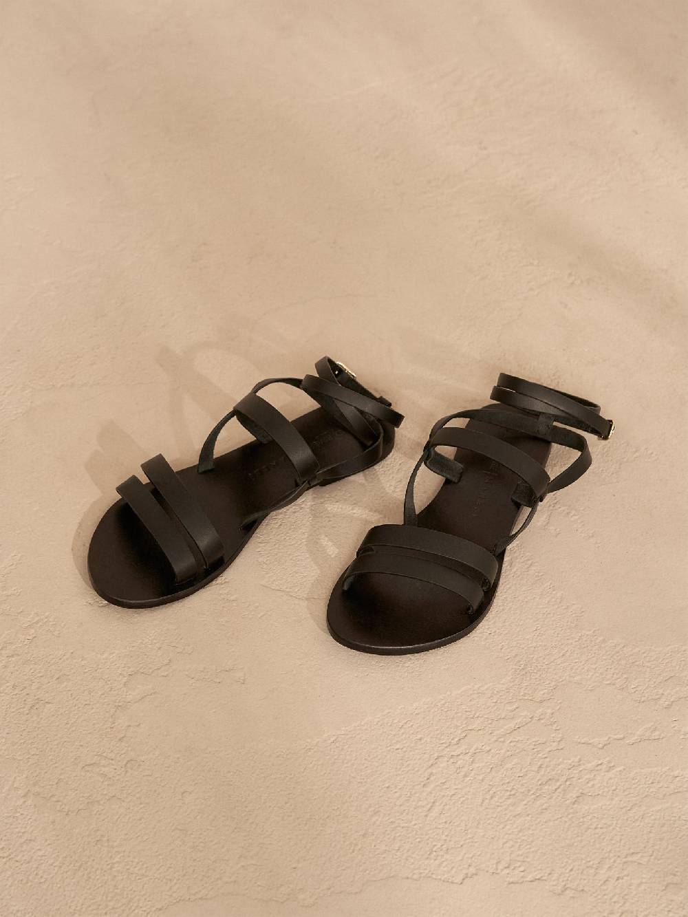 Manebí Mika Leather Sandals - Gladiator Black