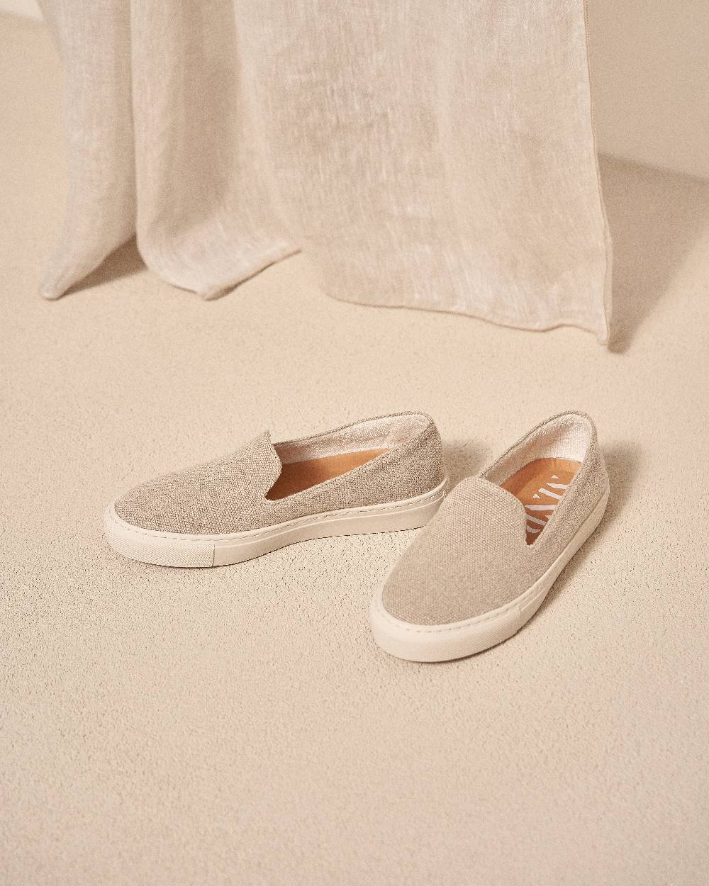 Manebí Organic Hemp Slip-On - La Havana Natural