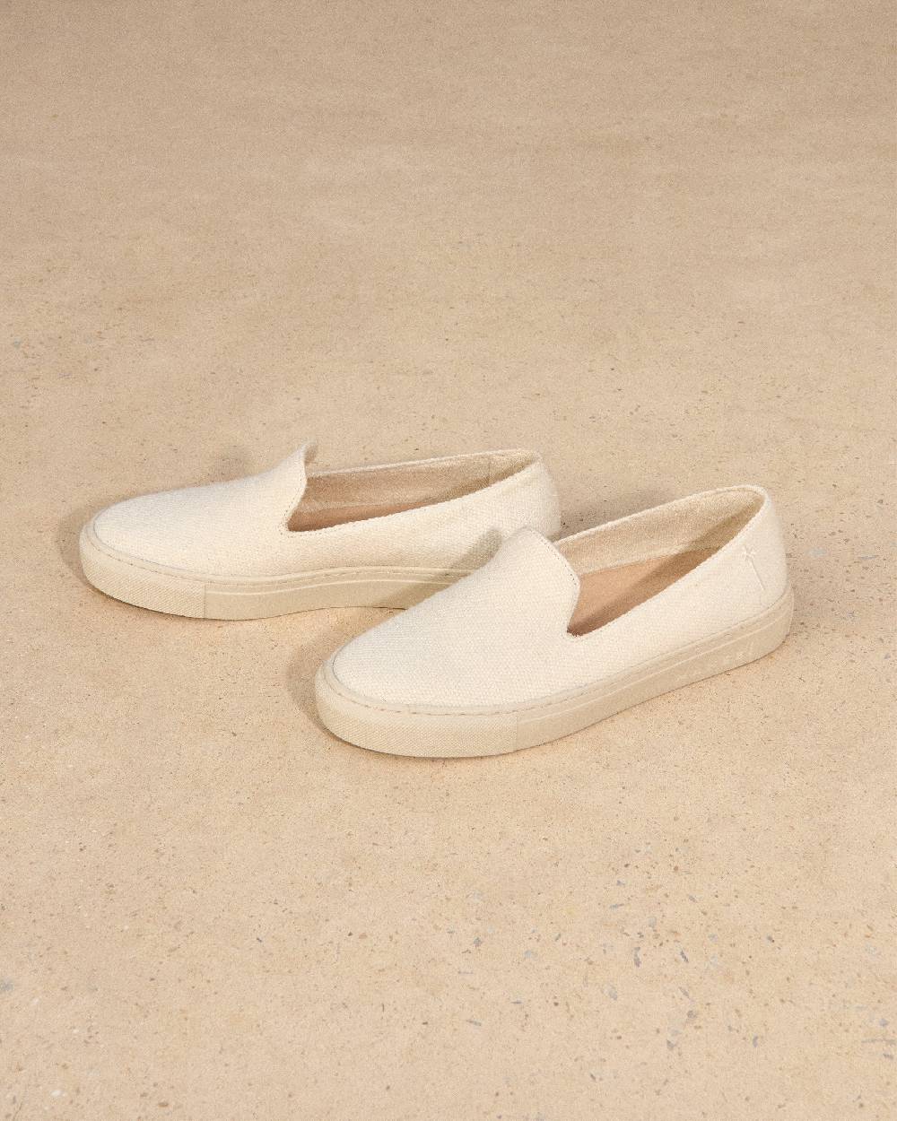 Manebí Organic Hemp Slip-On - La Havana White