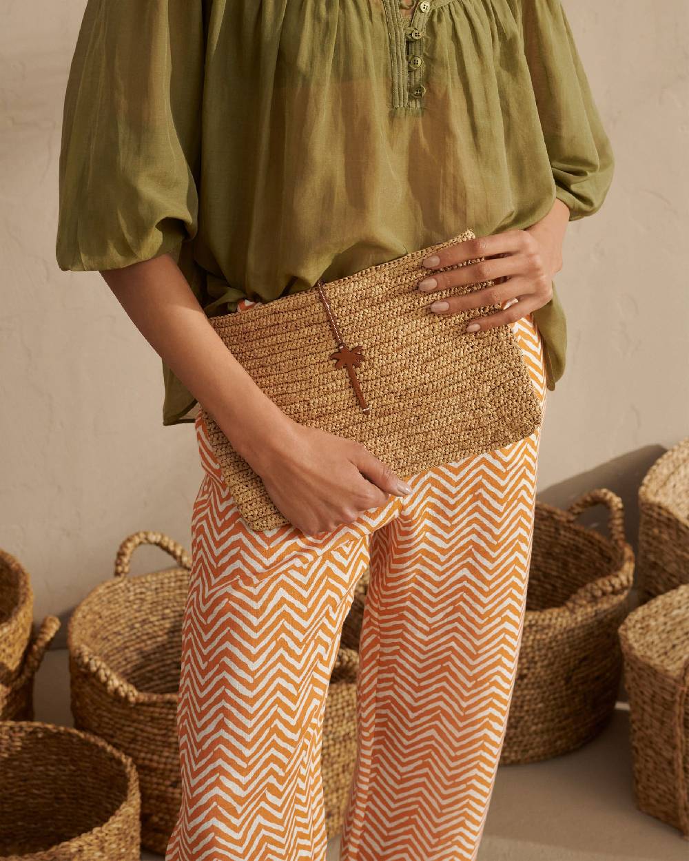 Manebí Raffia Clutch - Leather Palm Tan