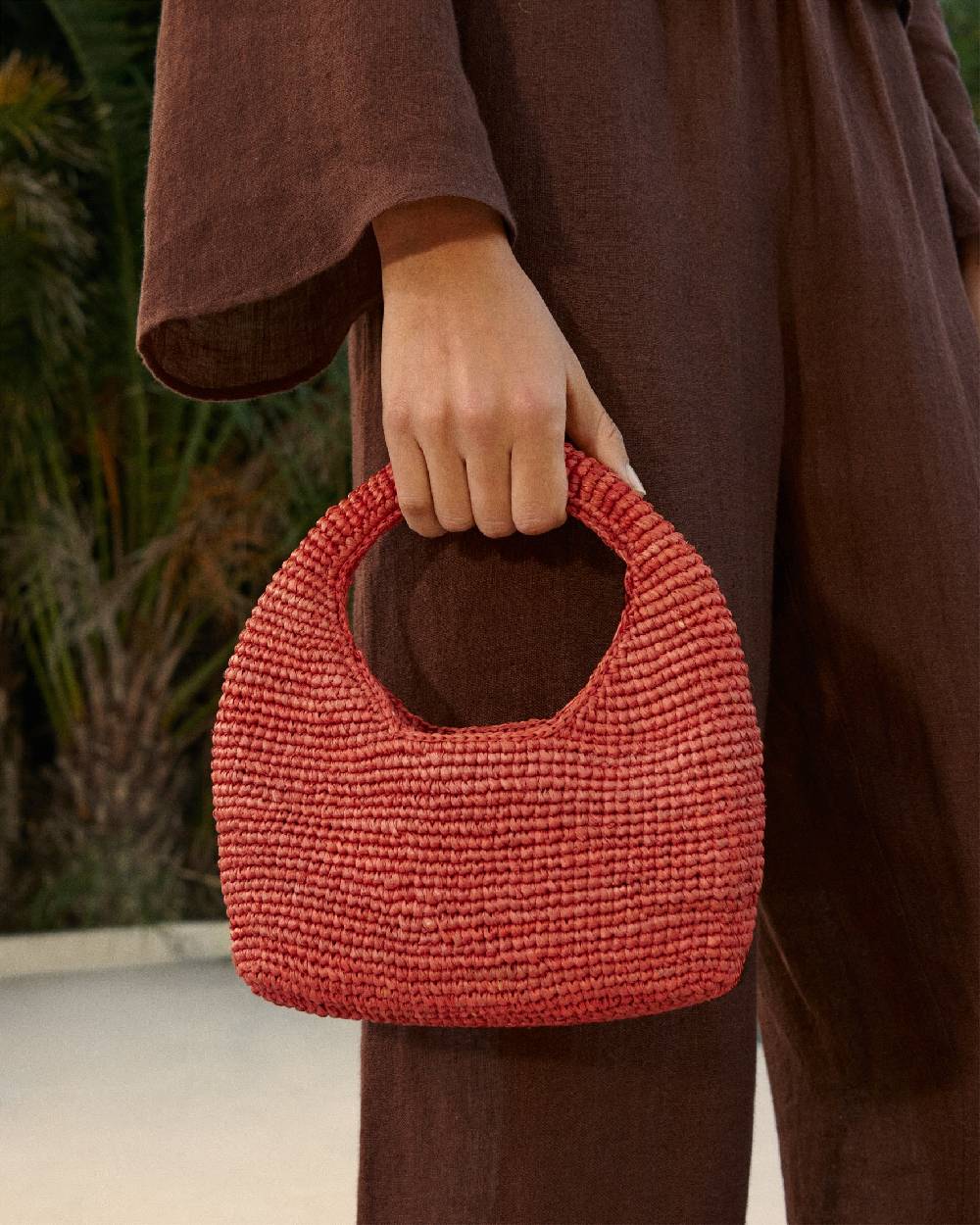 Manebí Raffia Halfmoon Bag - Rust