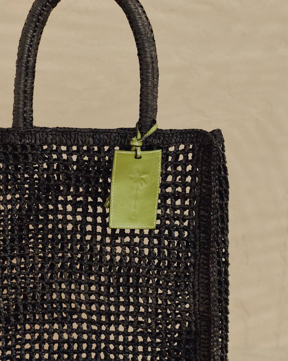 Manebí Raffia Net Bag - Leather Tag Black