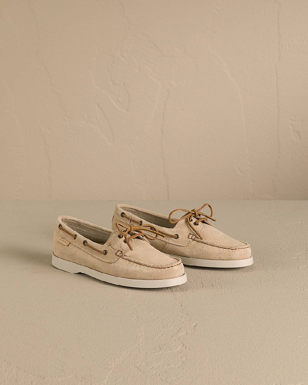 Manebí Suede Boat-Shoes - Hamptons Champagne Beige