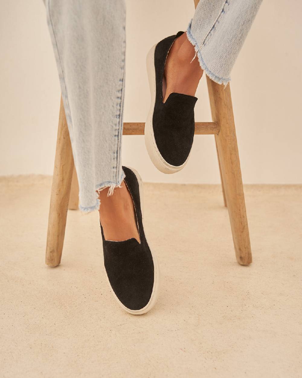 Manebí Suede Slip-On - Hamptons Black