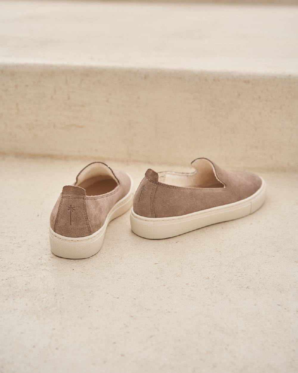 Manebí Suede Slip-On - Hamptons Coco Brown
