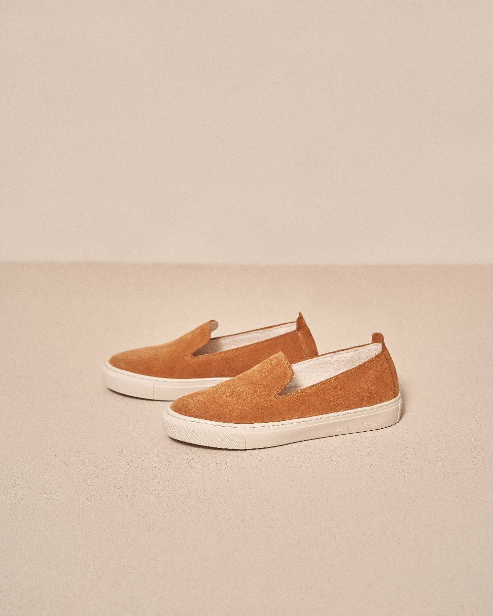 Manebí Suede Slip-On - Hamptons Cuero