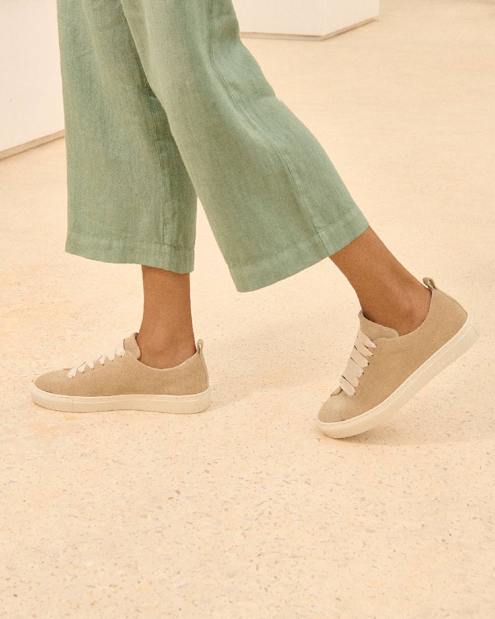 Manebí Suede Sneakers - Hamptons Champagne Beige