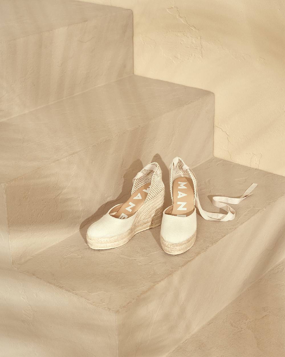 Manebí Organic Hemp Wedge Espadrilles - La Havana White
