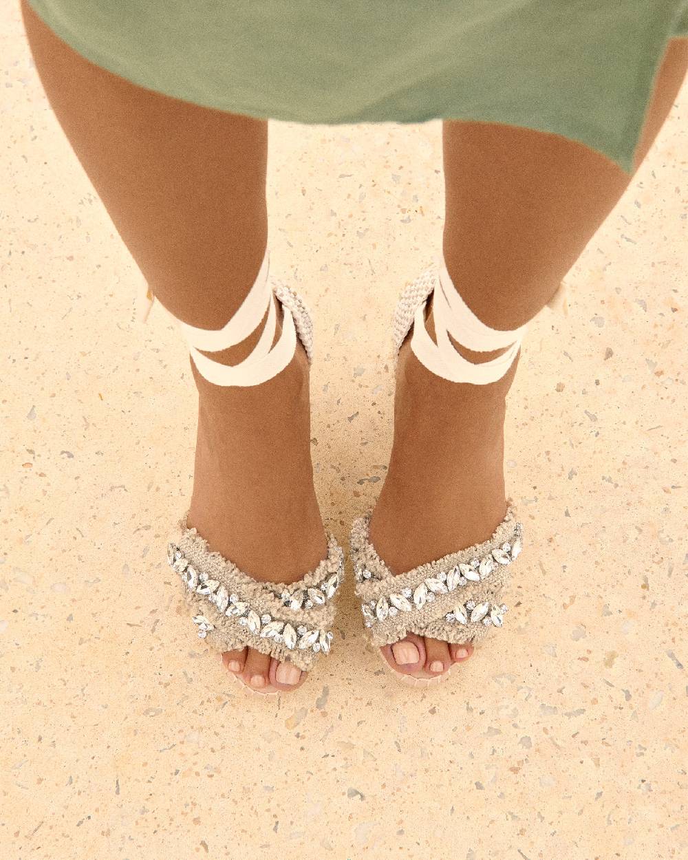 Manebí Organic Hemp With Crystals|Crossed Wedges Valenciana - Capri Natural With Gems