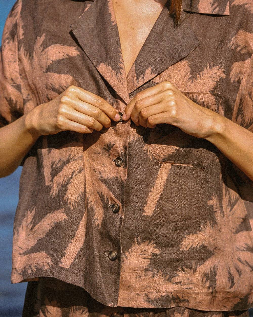 Manebí Printed Linen Cumana Shirt - Cocoa And Orange Rust Maxi Palm