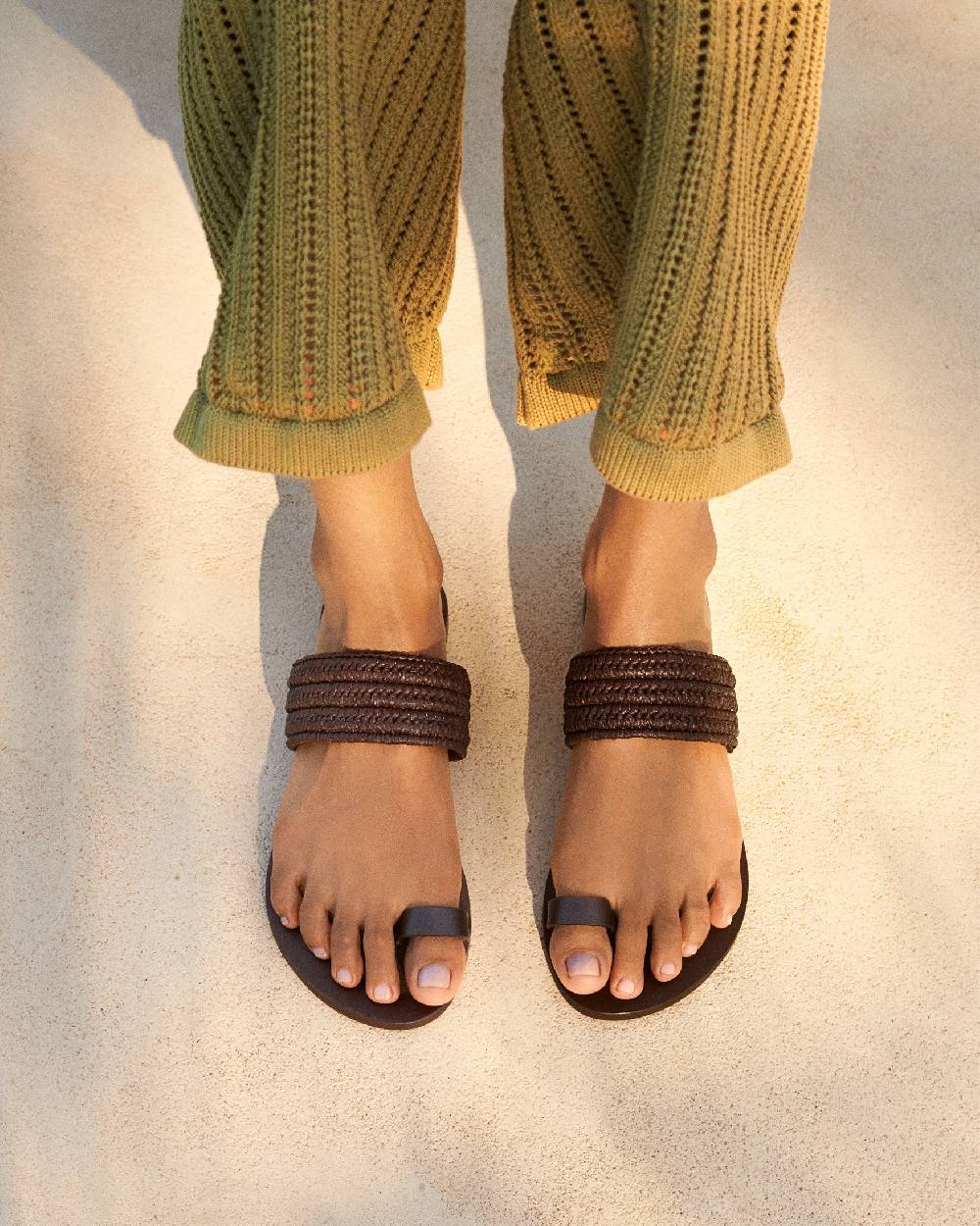 Manebí Raffia And Leather Sandals - Yucatán Cocoa Toe Ring