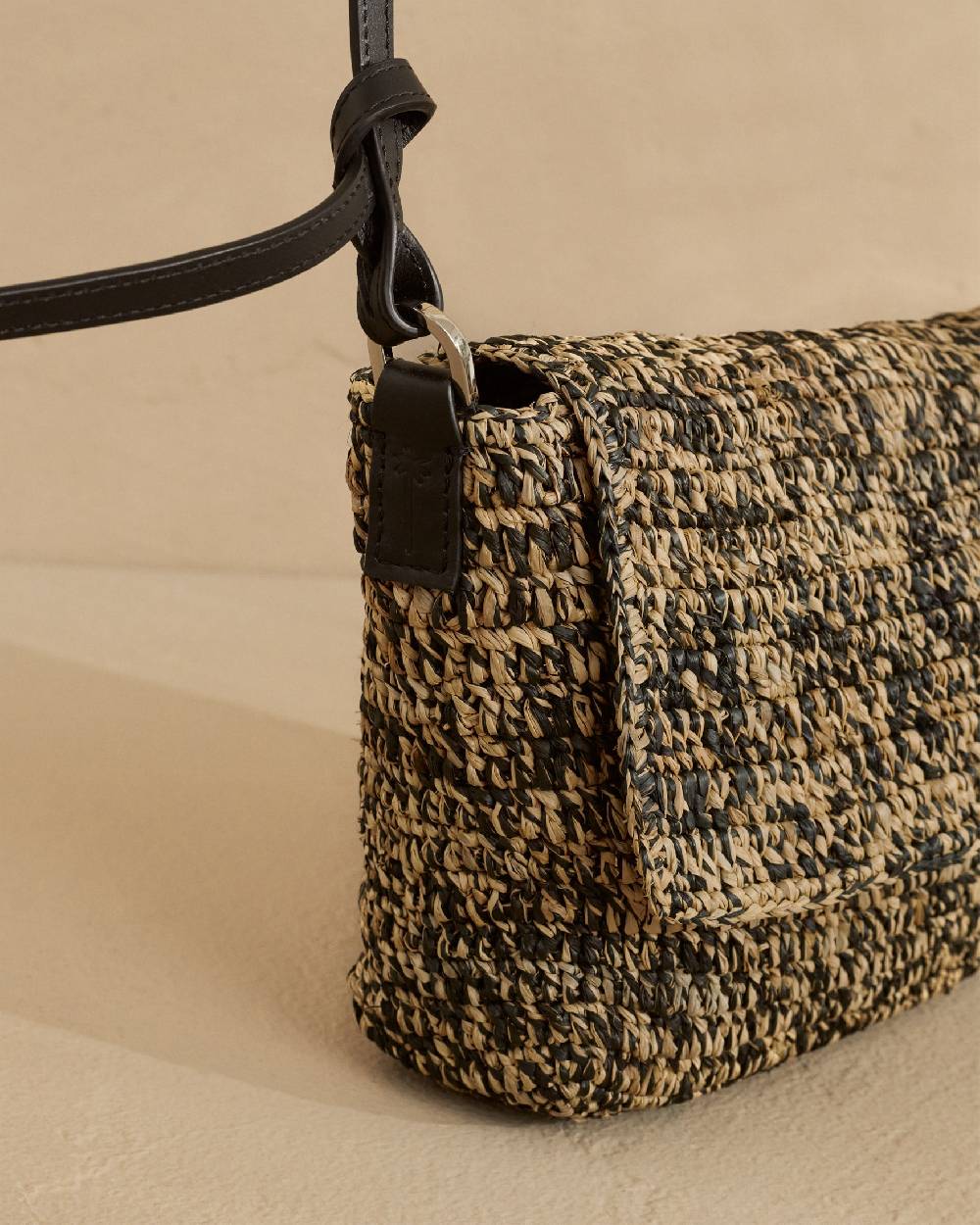 Manebí Raffia And Leather|Summer Night Bag Medium - Palm Leather Tag Natural Black Melange