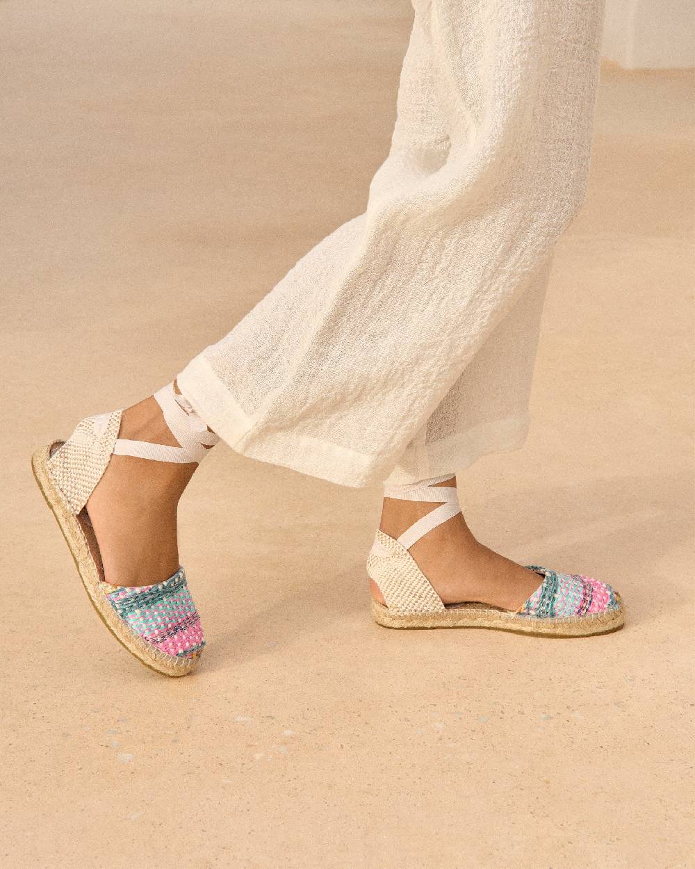 Manebí Raffia Flat Valenciana Espadrilles - Acapulco Fucsia Blue Mix