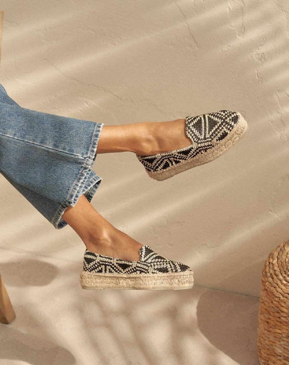 Manebí Raffia Pattern Double Sole Espadrilles - Yucatán Black Triangles On Natural