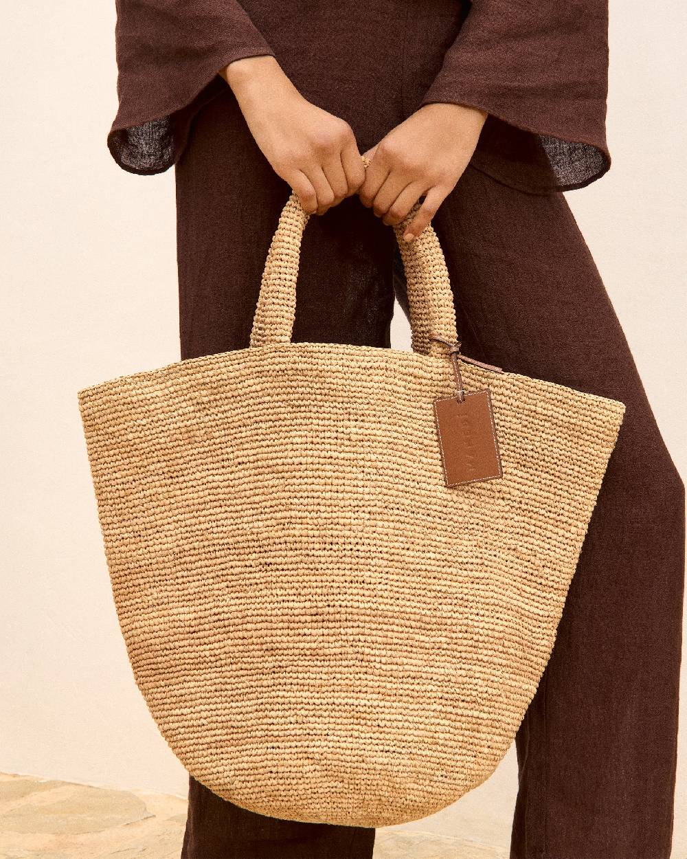 Manebí Raffia Summer Bag - Leather Handle \u0026 Palm Leather Tag Tan