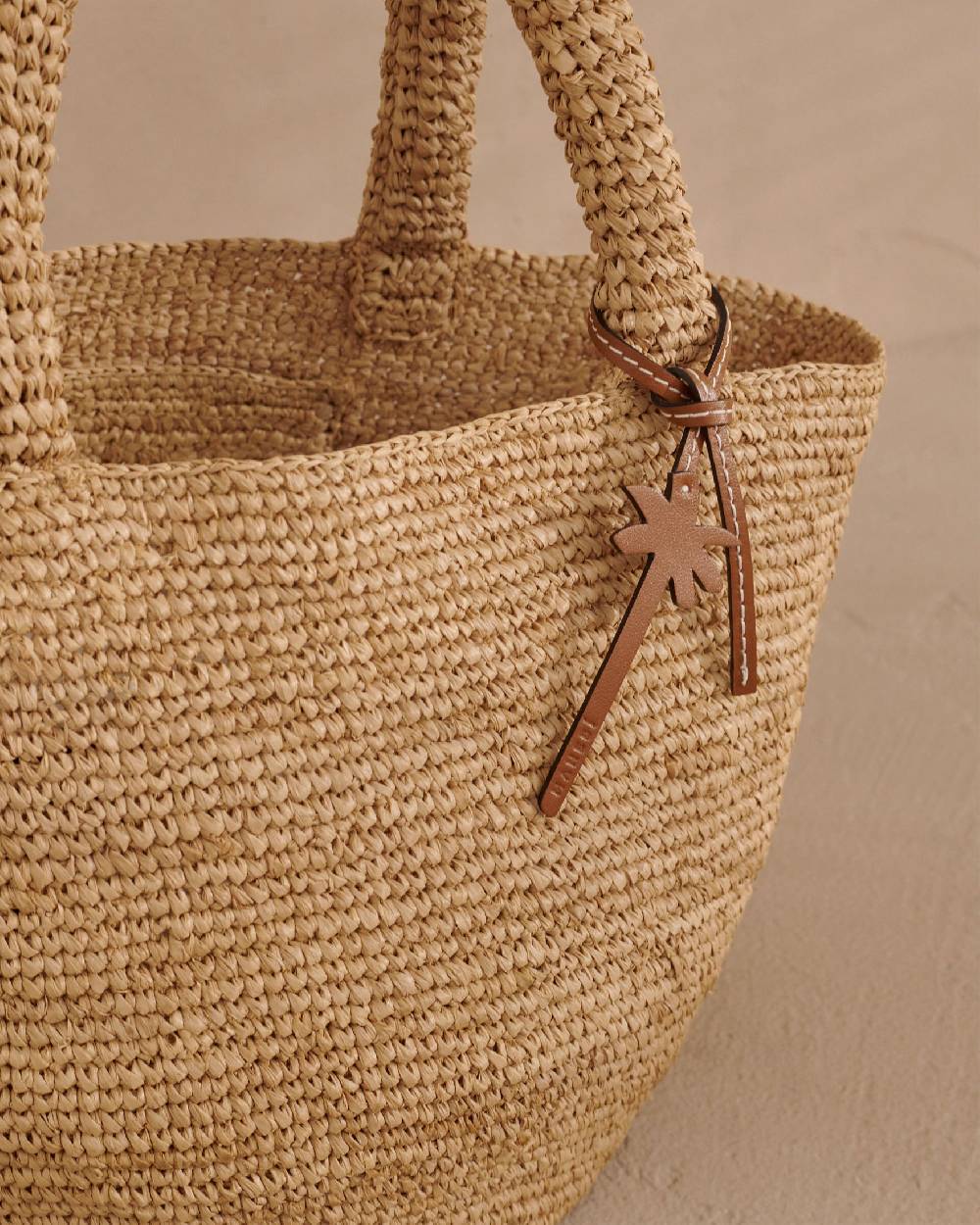Manebí Raffia Summer Bag Medium - Palm Leather Tag Tan