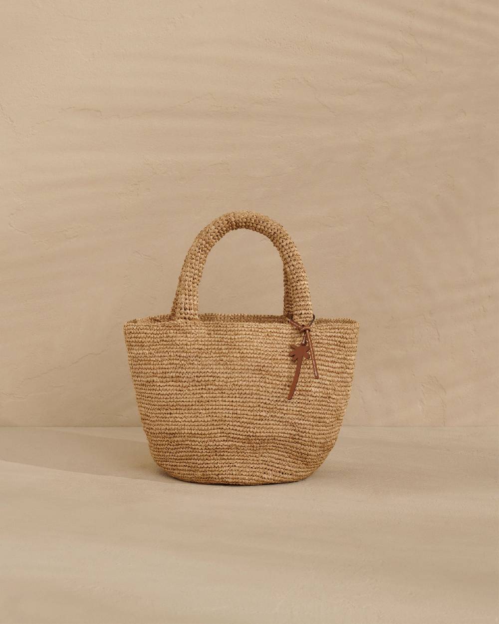 Manebí Raffia Summer Bag Medium - Palm Leather Tag Tan