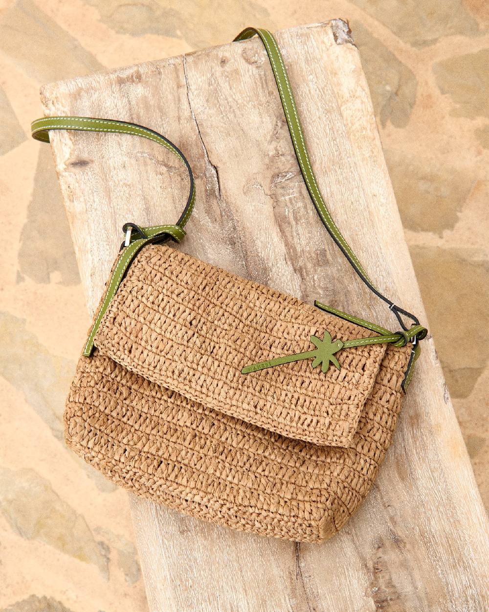 Manebí Raffia Summer Night Bag Medium - Palm Leather Tag Tan \u0026 Green