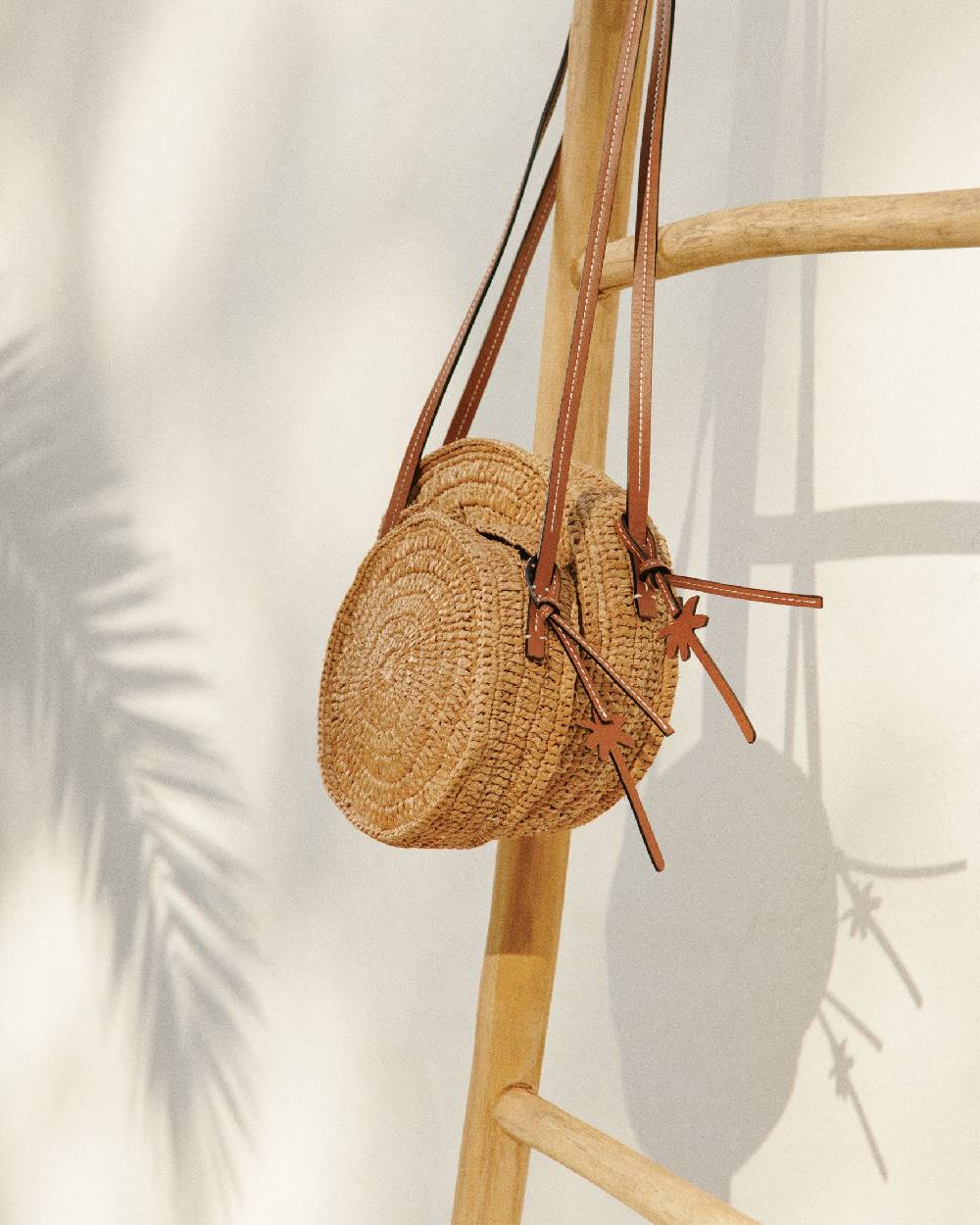 Manebí Raffia \u0026 Leather|Tamburine Bag Mini - Tan \u0026 Brown