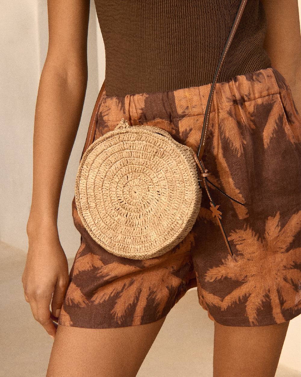 Manebí Raffia \u0026 Leather|Tamburine Bag - Tan \u0026 Brown