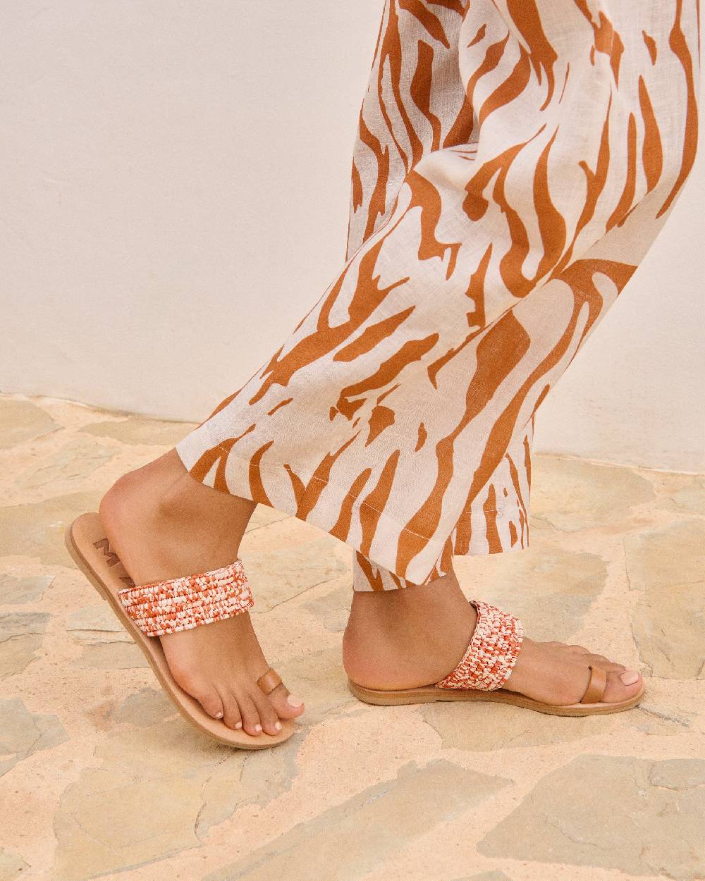 Manebí Raffia \u0026 Leather|Toe Ring Sandals - Orange Rust \u0026 Natural Mélange