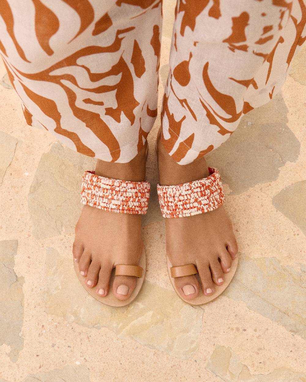 Manebí Raffia \u0026 Leather|Toe Ring Sandals - Orange Rust \u0026 Natural Mélange