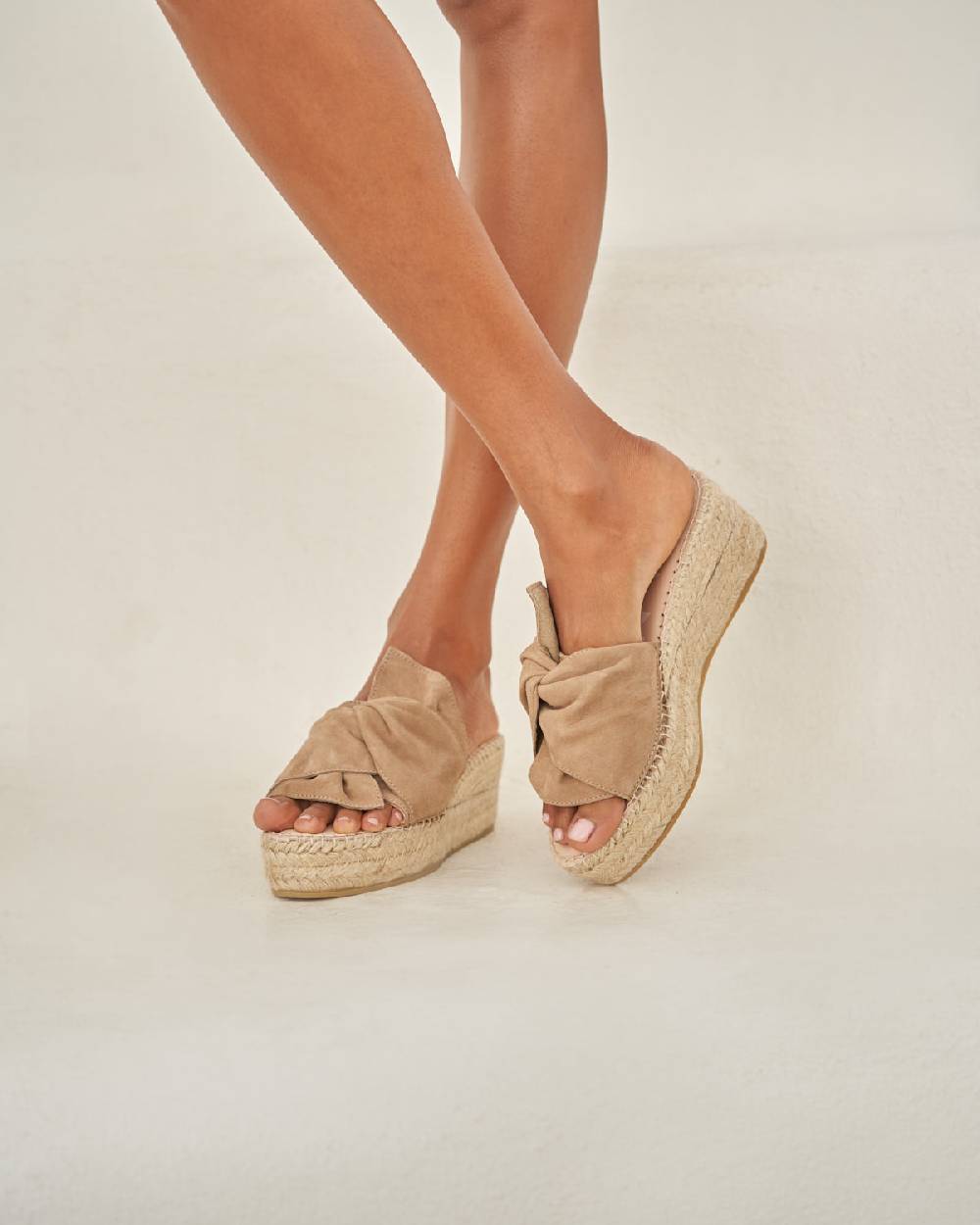 Manebí Soft Suede Platforms With Knot - Hamptons Vintage Taupe