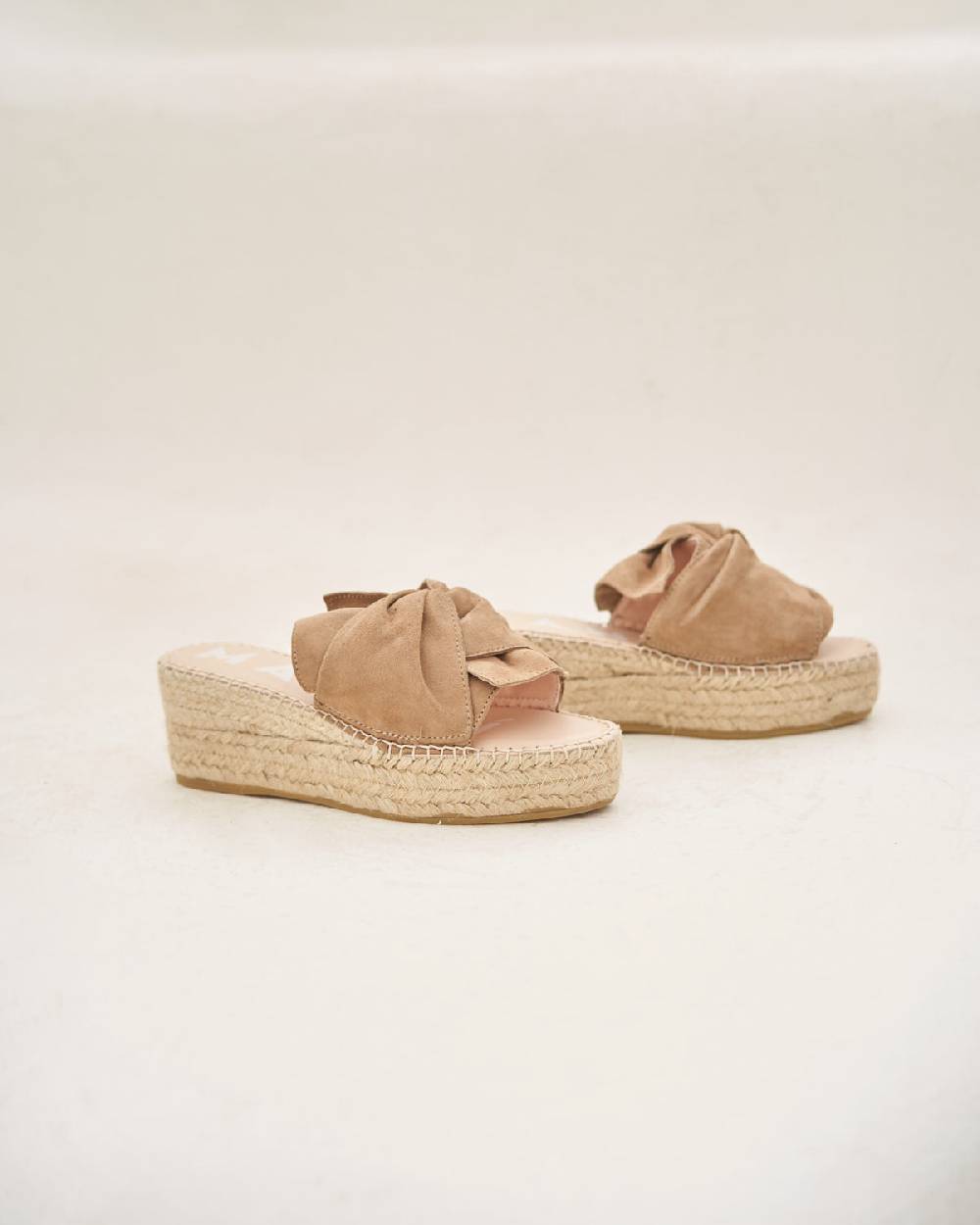 Manebí Soft Suede Platforms With Knot - Hamptons Vintage Taupe