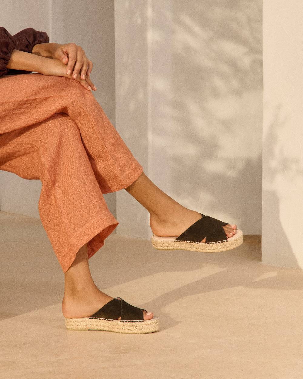 Manebí Suede Double Sole|Crossed Bands Sandals - Cocoa