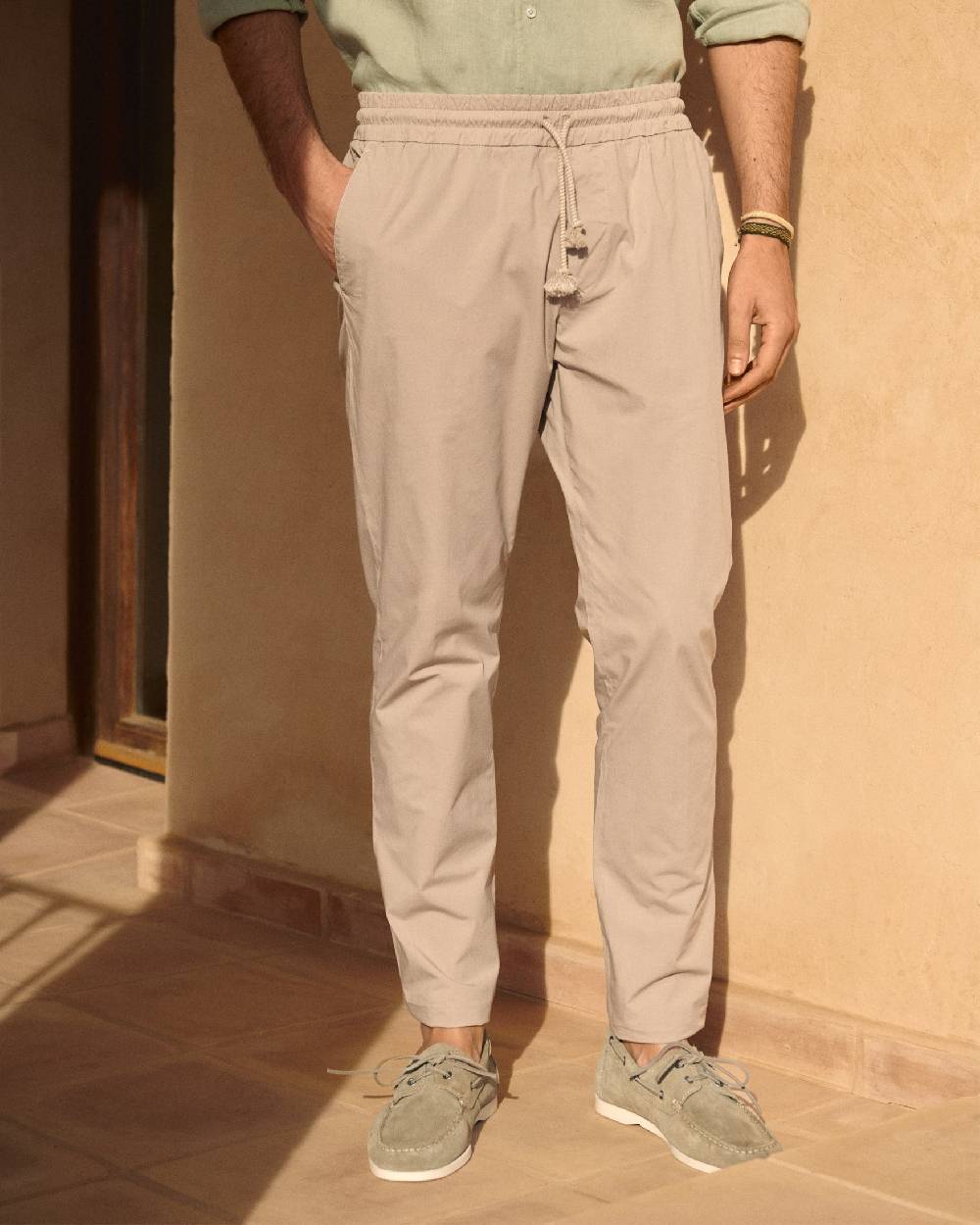 Manebí Ultra-Light Cotton Venice Trousers - Kaki Beige
