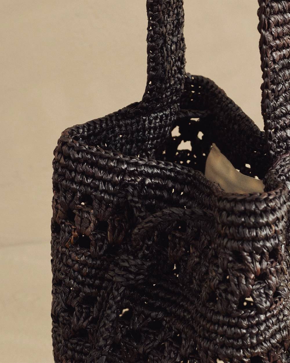 Manebí Weaving Raffia Beach Bucket - Palm Leather Tag Weaving
