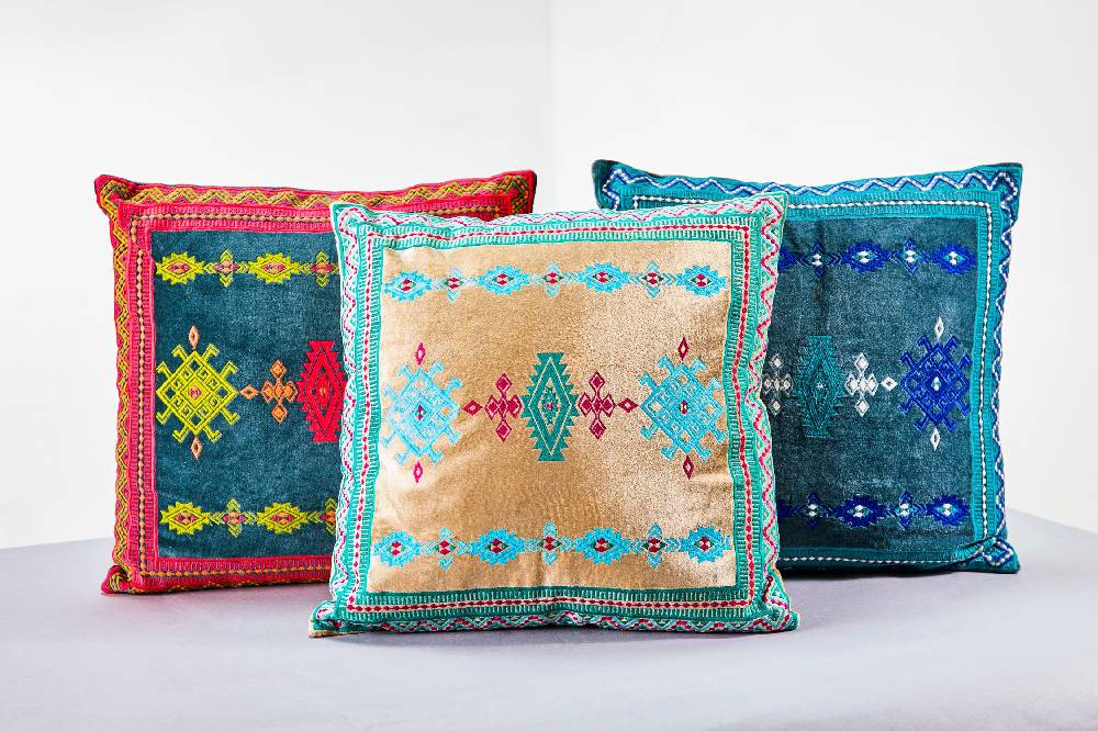 Novità Home Eleonora - Cuscino Tonalita Beige Verde Ricamato Con Interno