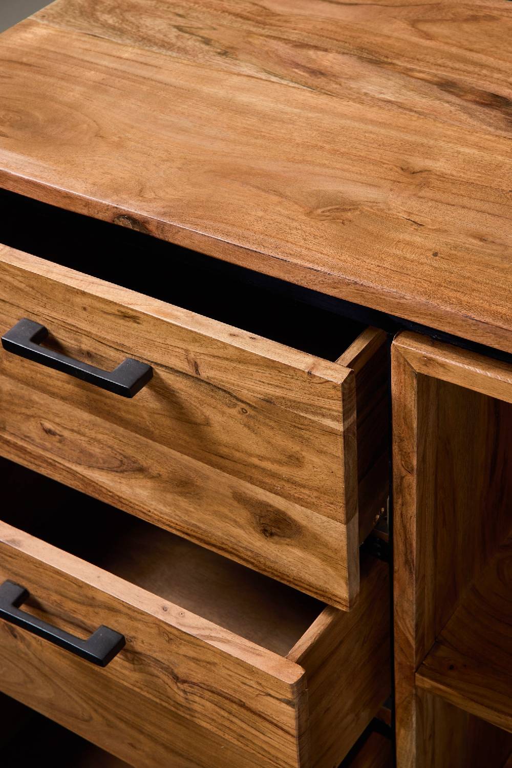 Novità Home Farley - Credenza 2 Sportelli 3 Cassetti 2 Ripiani A Vista