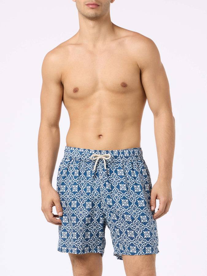 Mc2 Saint Barth Costume Da Bagno Uomo Lunghezza Media Gustavia In Lino Con Stampa Maioliche