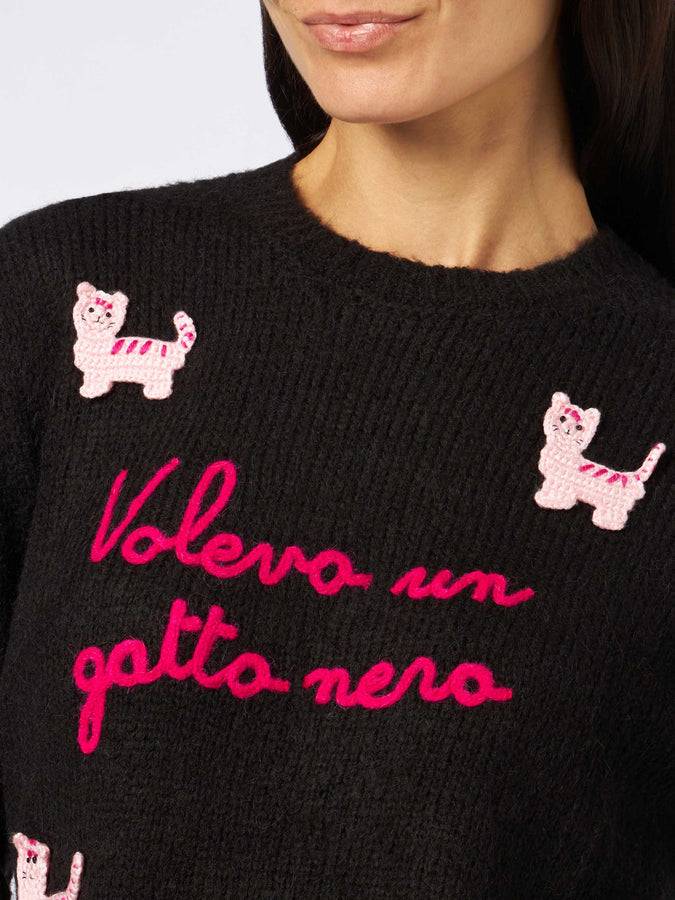 Mc2 Saint Barth Morbida Maglia Da Donna Girocollo Con Patch Gatti All'uncinetto E Ricamo Volevo Un Gatto Nero