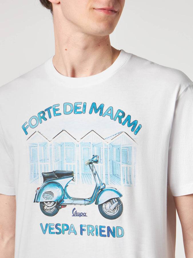 Mc2 Saint Barth T-shirt Da Uomo In Cotone Con Stampa Forte Dei Marmi Vespa Friend | EDIZIONE SPECIALE VESPA®